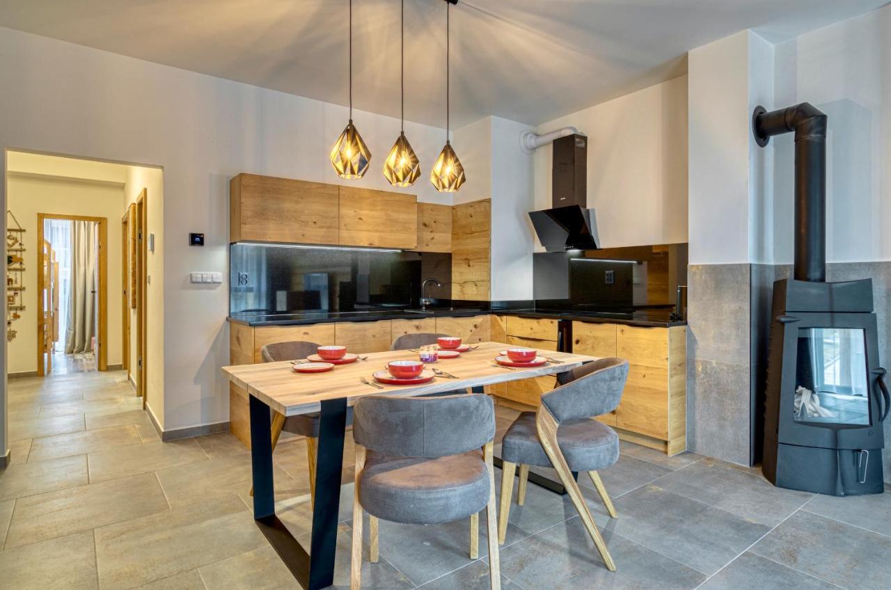 Apartmany A Chalety Horizont Resort Tatranska Lomnica Bagian luar foto