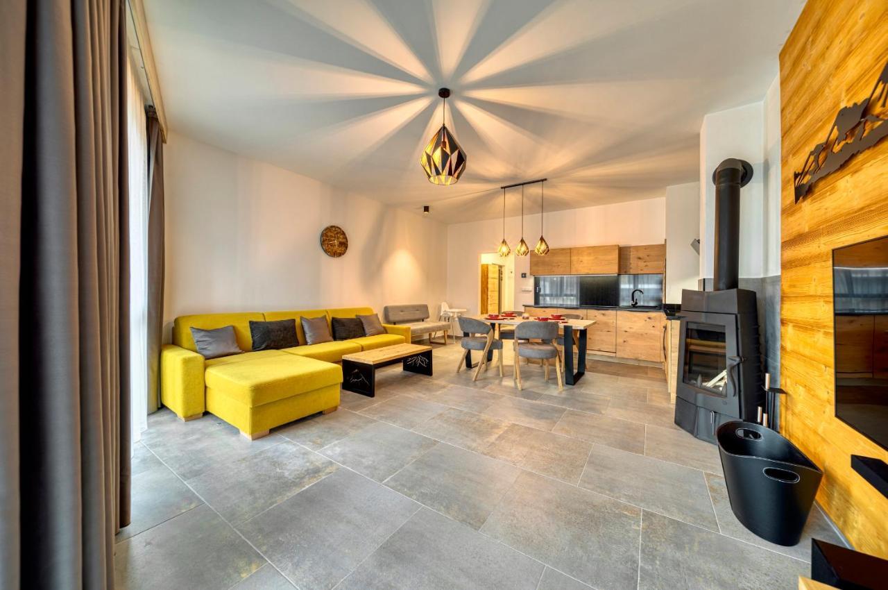 Apartmany A Chalety Horizont Resort Tatranska Lomnica Bagian luar foto