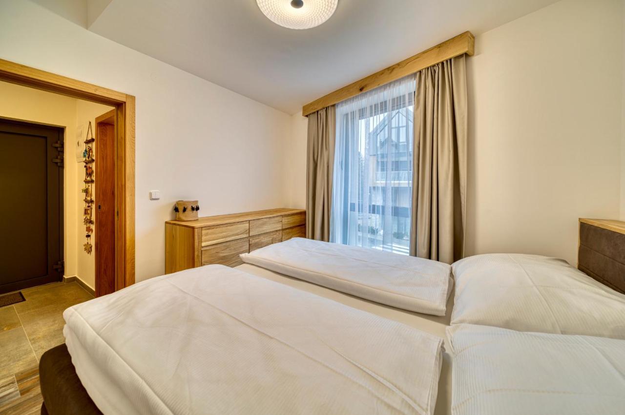 Apartmany A Chalety Horizont Resort Tatranska Lomnica Bagian luar foto