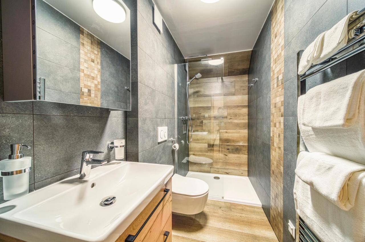 Apartmany A Chalety Horizont Resort Tatranska Lomnica Bagian luar foto