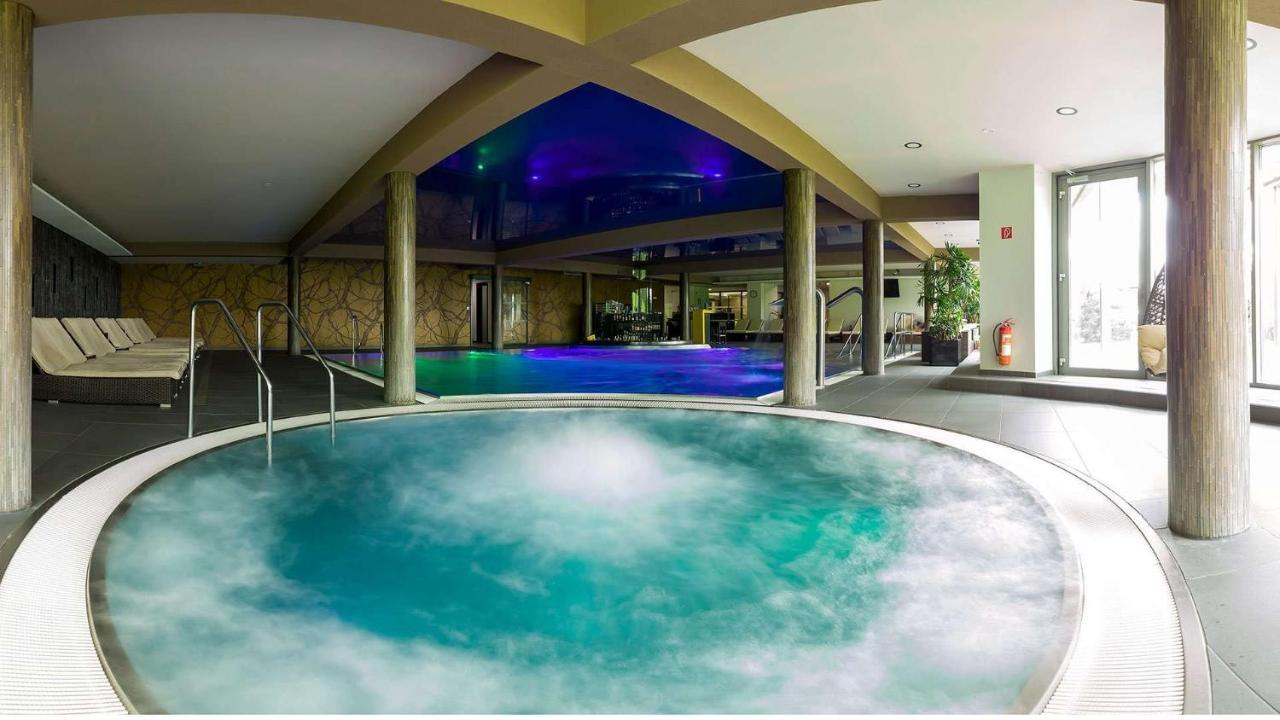 Apartmany A Chalety Horizont Resort Tatranska Lomnica Bagian luar foto