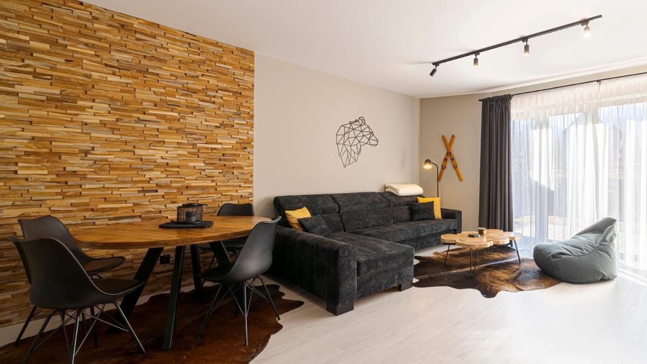 Apartmany A Chalety Horizont Resort Tatranska Lomnica Bagian luar foto