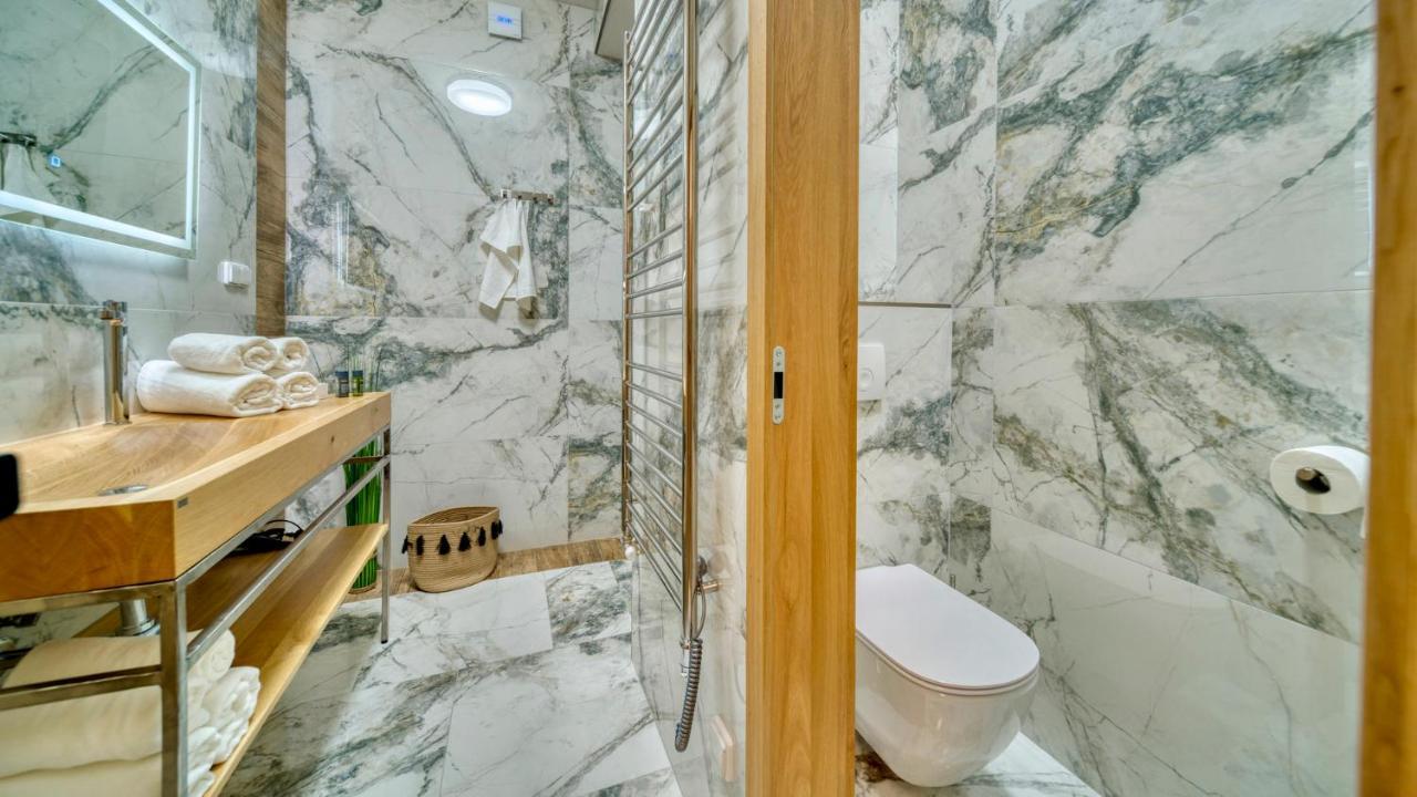 Apartmany A Chalety Horizont Resort Tatranska Lomnica Bagian luar foto