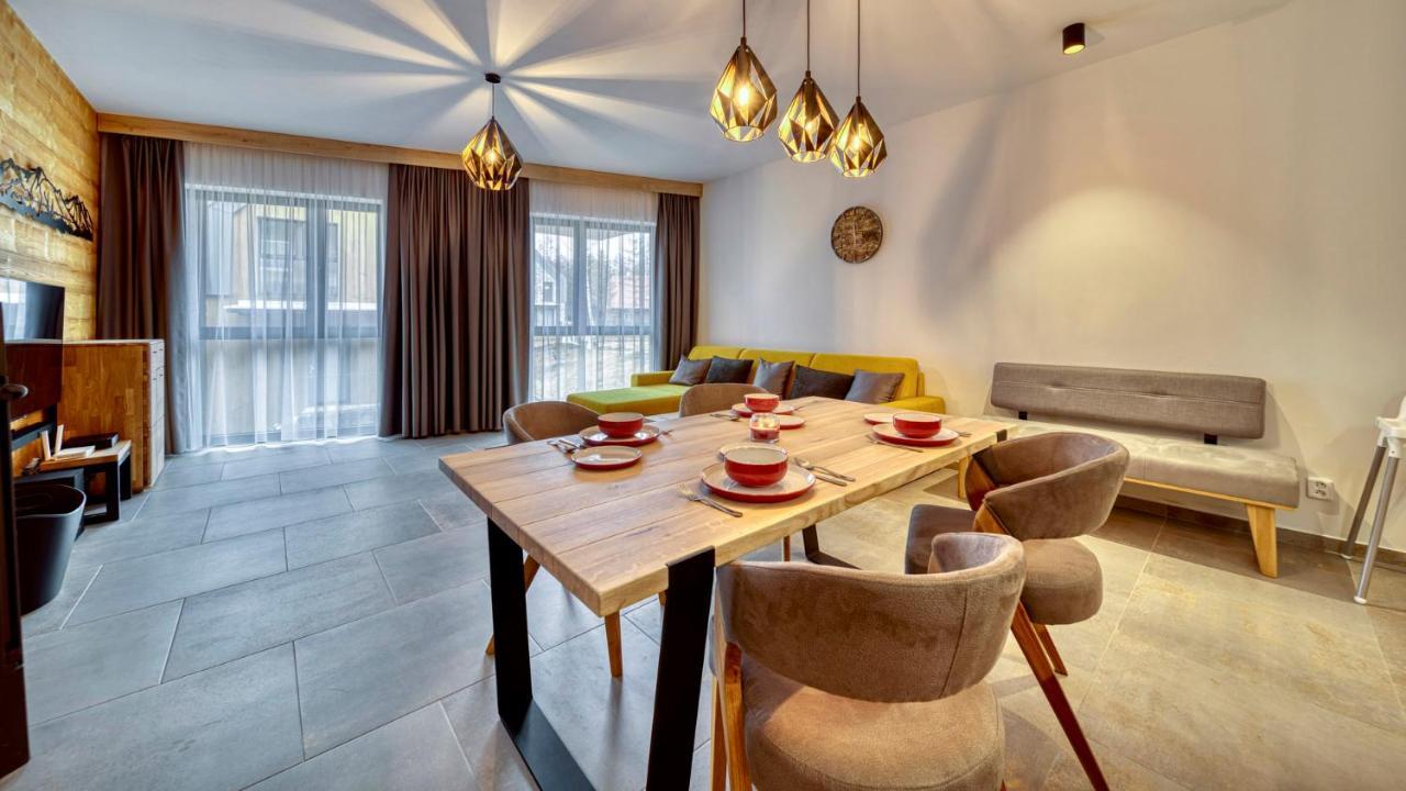 Apartmany A Chalety Horizont Resort Tatranska Lomnica Bagian luar foto